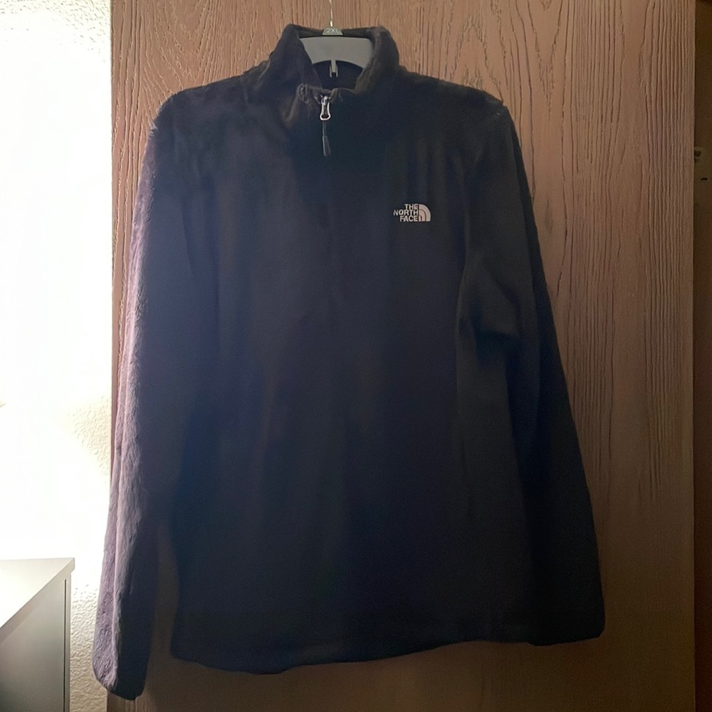 NWOT fuzzy Northface zip up.